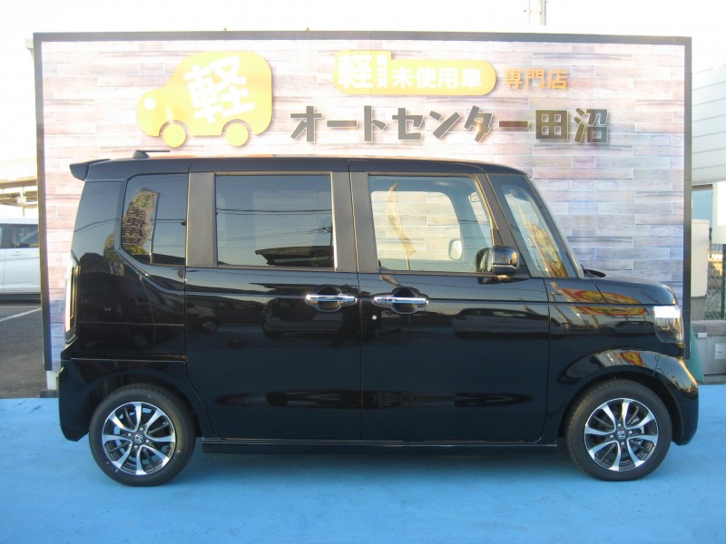 ホンダ N BOX4枚目